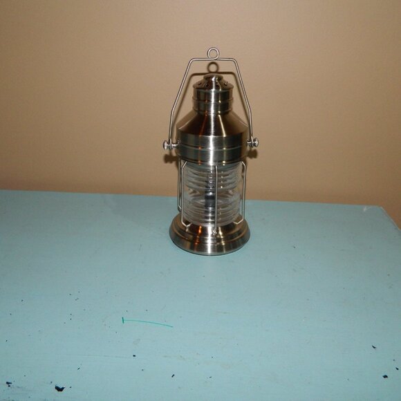 Pottery Barn Kids Camping Lantern Table Lamp Battery Operated - Picture 2 of 3